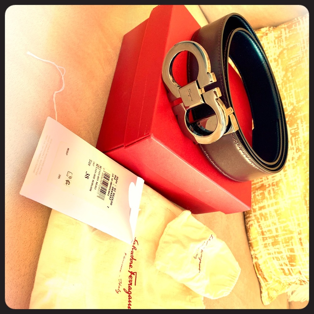 Reversible black/Auburn Salvatore Ferragamo Belt